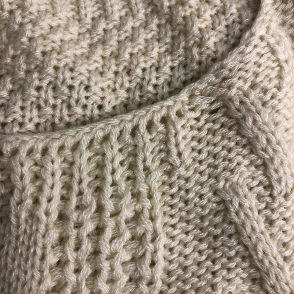 Off white cream Turkish wool Women’s sweater stretch crew neck Red Roza Brand - Picture 10 of 13